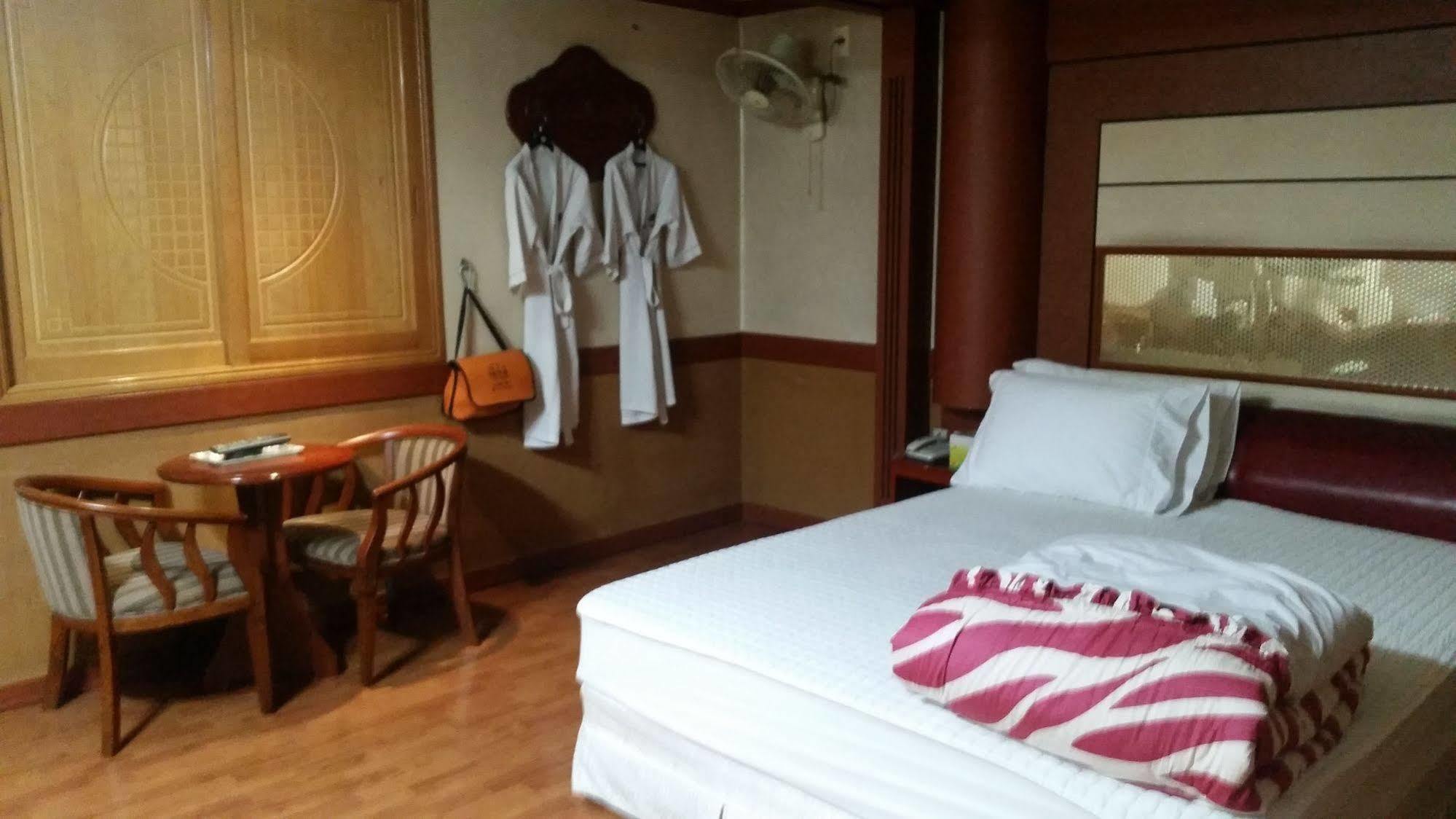 Busan Inka Motel Esterno foto